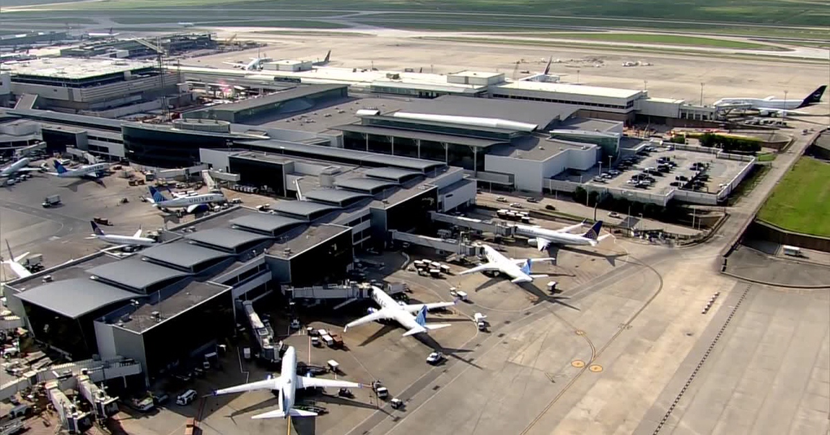 Houston's Bush Intercontinental Airport added as entry location for select passengers amid Ebola outbreak