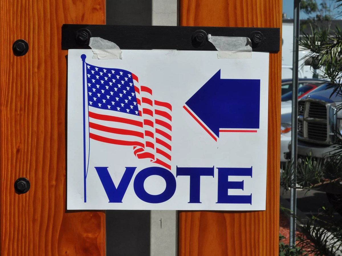 Bexar County’s total unprocessed voter registrations exceed 45,000 as October deadline approaches