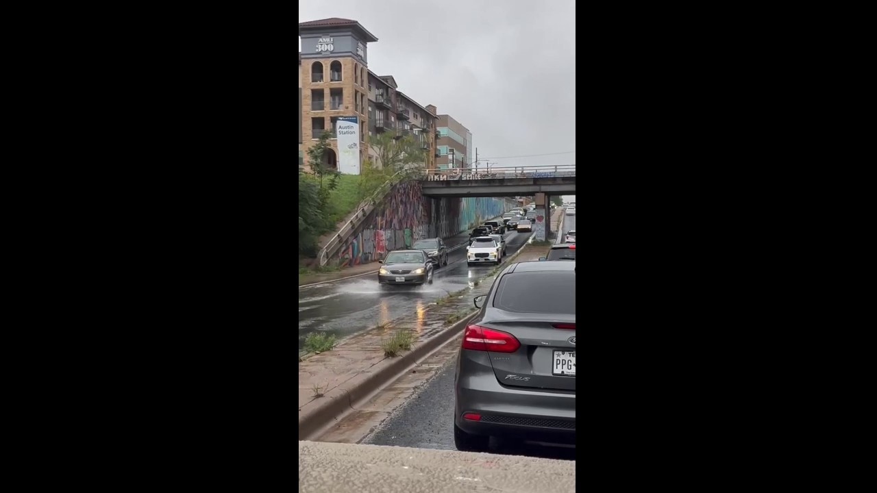 Waymo stalled by puddle on North Lamar