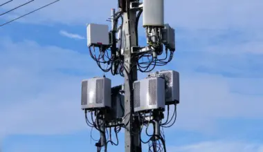 Small cell nodes are typically installed on street lights or utility poles, enabling 5G wireless services. Dozens of Texas cities are challenging a law that lets wireless network providers install these nodes but caps the amount of money the companies have to pay cities to do so.