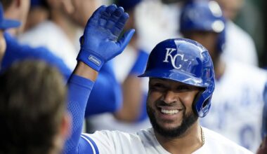 How Signing Elias Diaz Can Give Rangers More Roster Flexibility