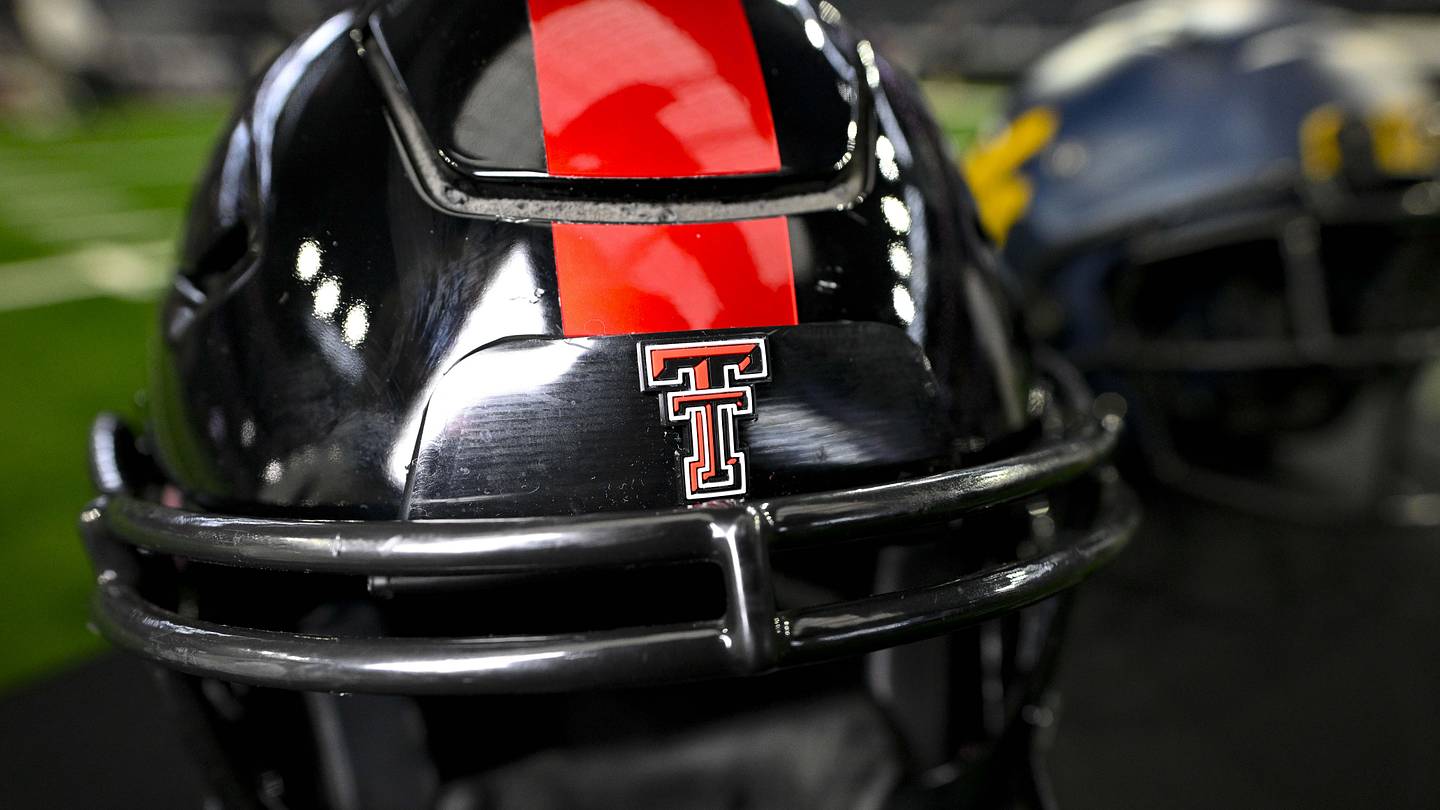 Tech 2027 recruiting class continues to take shape with commitment of 4-star S Kaston Lewis