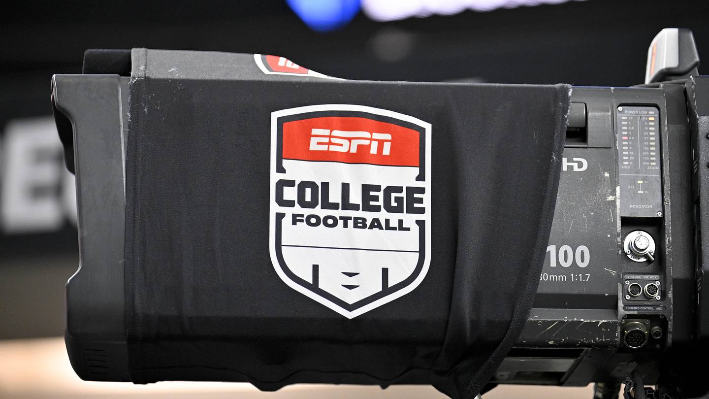 College Football's No. 1 DB Prospect Sweepstakes Down to Three National Powers