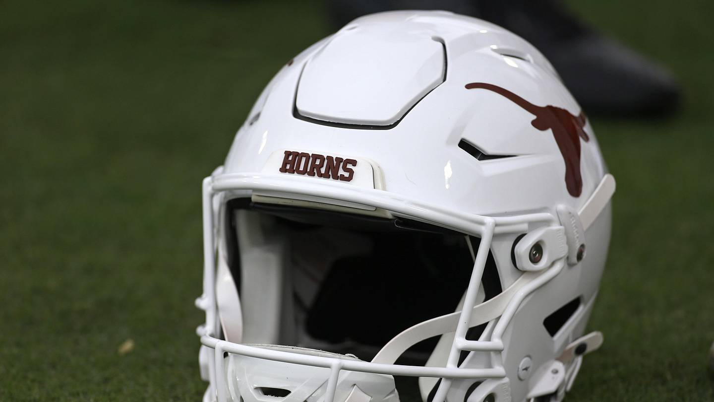 Where Texas Longhorns Rank in National Recruiting Rankings After John Meredith III Commitment