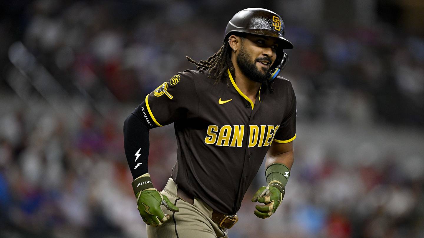 Padres Cut Ties With Veteran, Announce Sudden Change to Starting Pitcher, Fernando Tatis Out vs Rangers