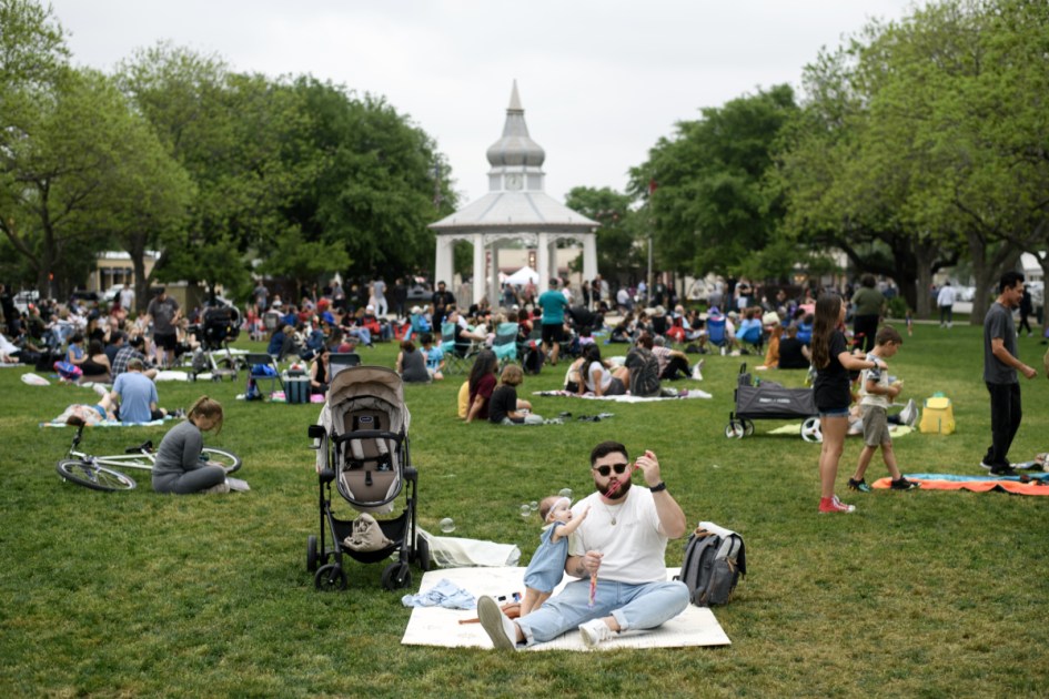 Census: Texas birth rate higher than national average