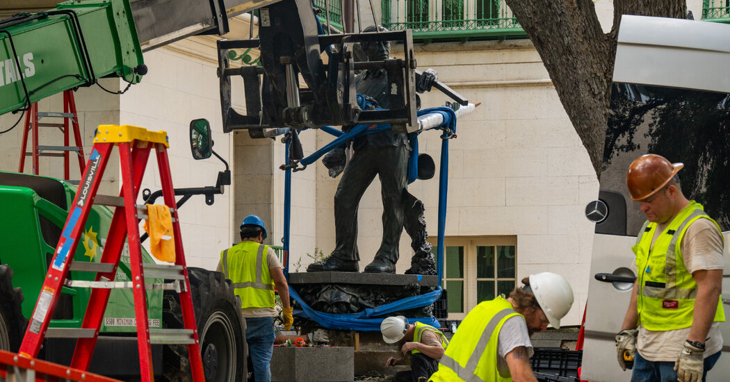 University of Texas to Remove Cesar Chavez Statue From Austin Campus