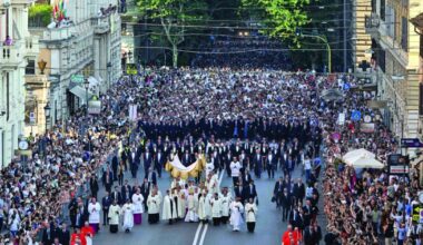 Keep beautiful witness of Corpus Christi processions alive, pope says