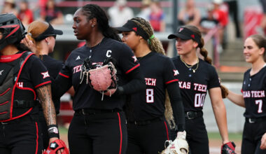 Texas vs. Texas Tech softball score, live updates: Women's College World Series rematch features NiJaree Canady, Teagan Kavan on the mound in Game 1