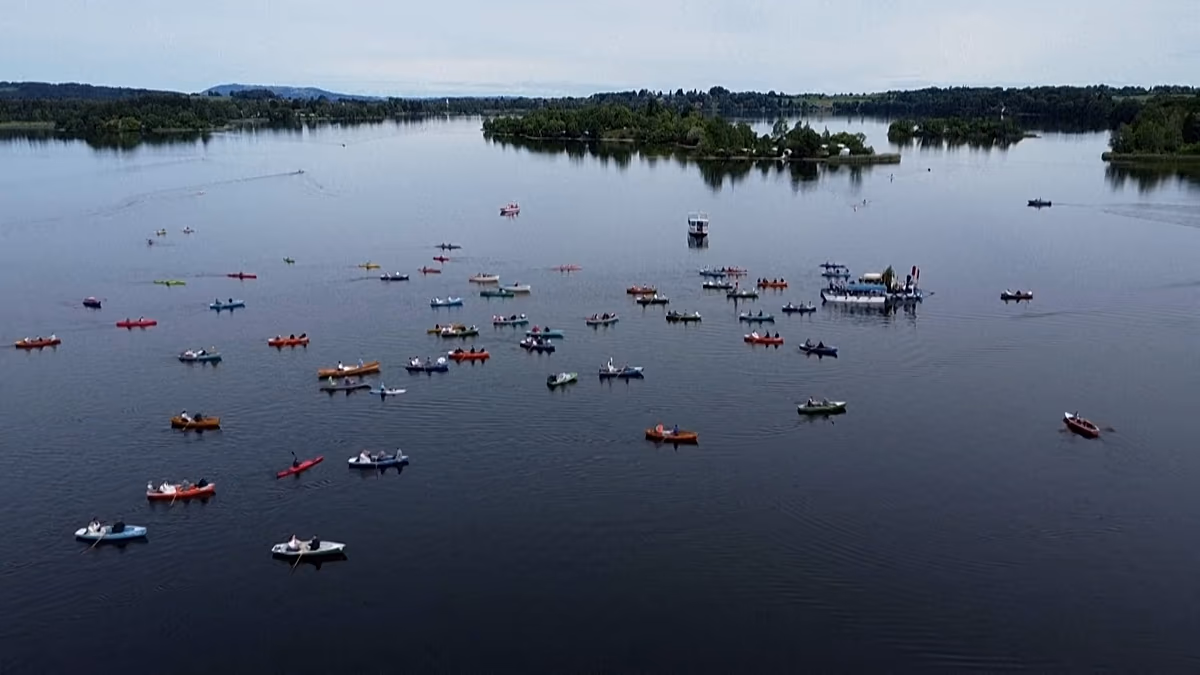 Video. Germany: Bavarian lake procession marks centuries-old boat tradition for Corpus Christi