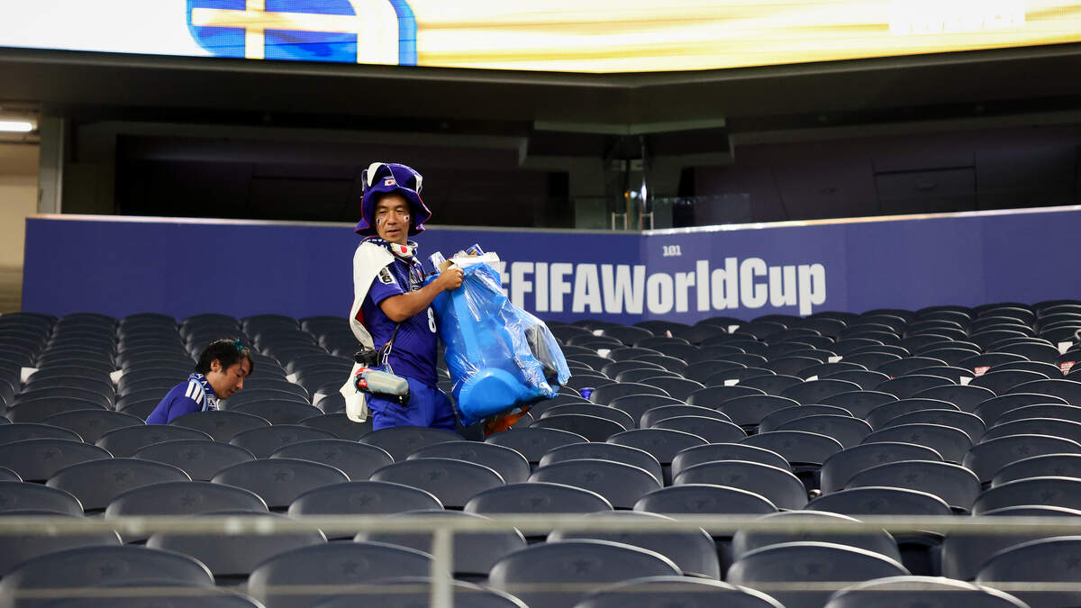 Japan fans explain why they clean up at AT&T Stadium