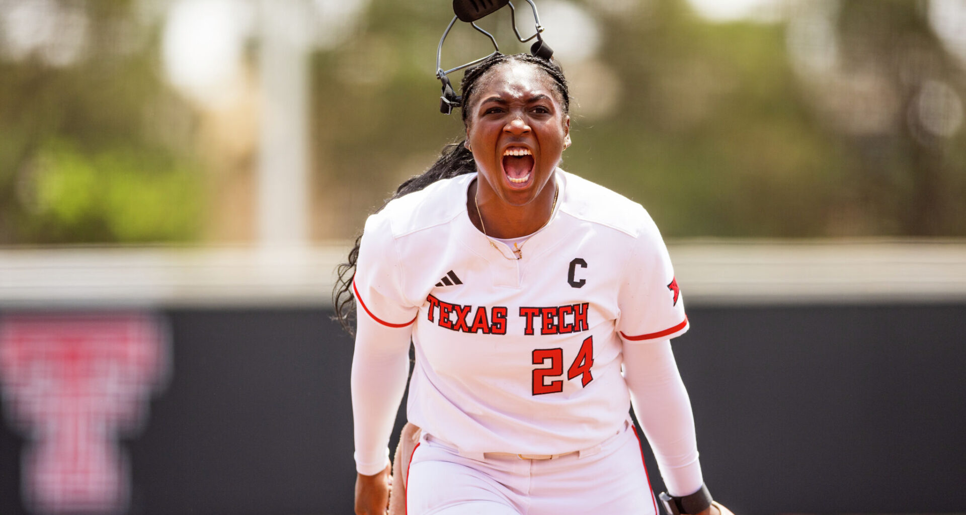 Texas Tech softball vs UCLA game score: WCWS live updates Saturday