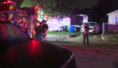 Man killed in house fire on North Side, San Antonio Fire Department says
