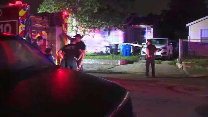 Man killed in house fire on North Side, San Antonio Fire Department says