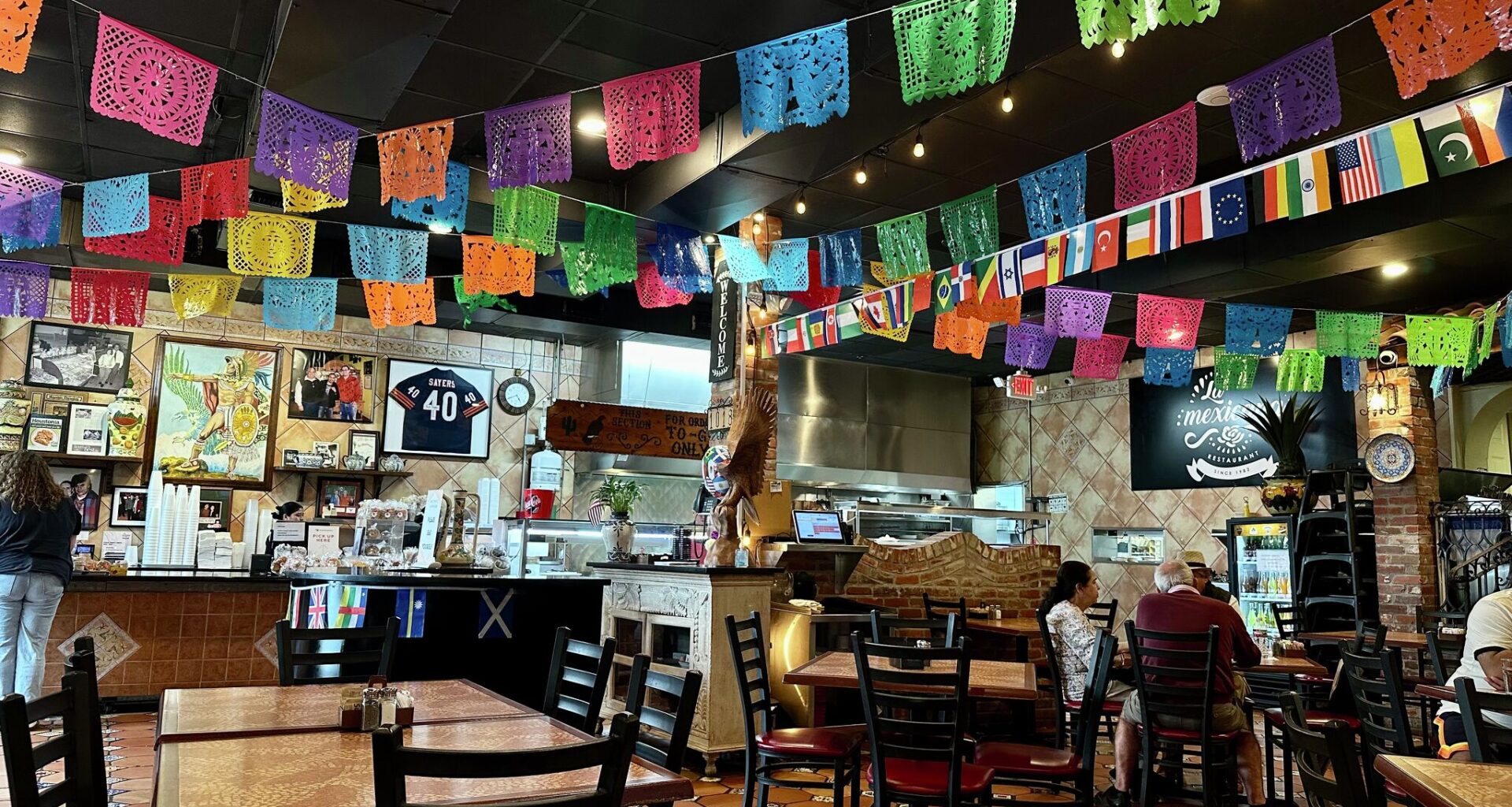 Iconic Houston Mexican restaurant still hot after 44 years