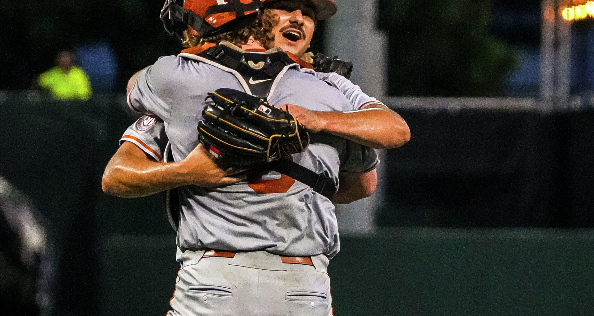 Texas baseball takes UCSB's best shot, advances to NCAA super regional