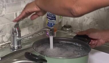 Northwest Side residents at apartment complex say they’ve gone months without hot water