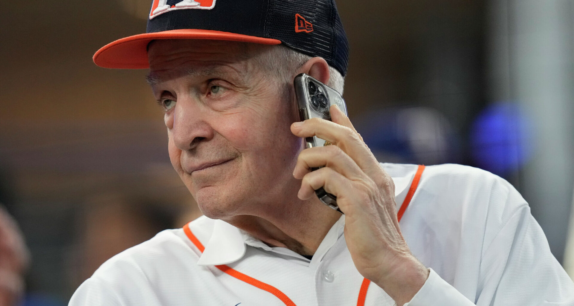 A New York bar is going full Mattress Mack for NBA Finals promo