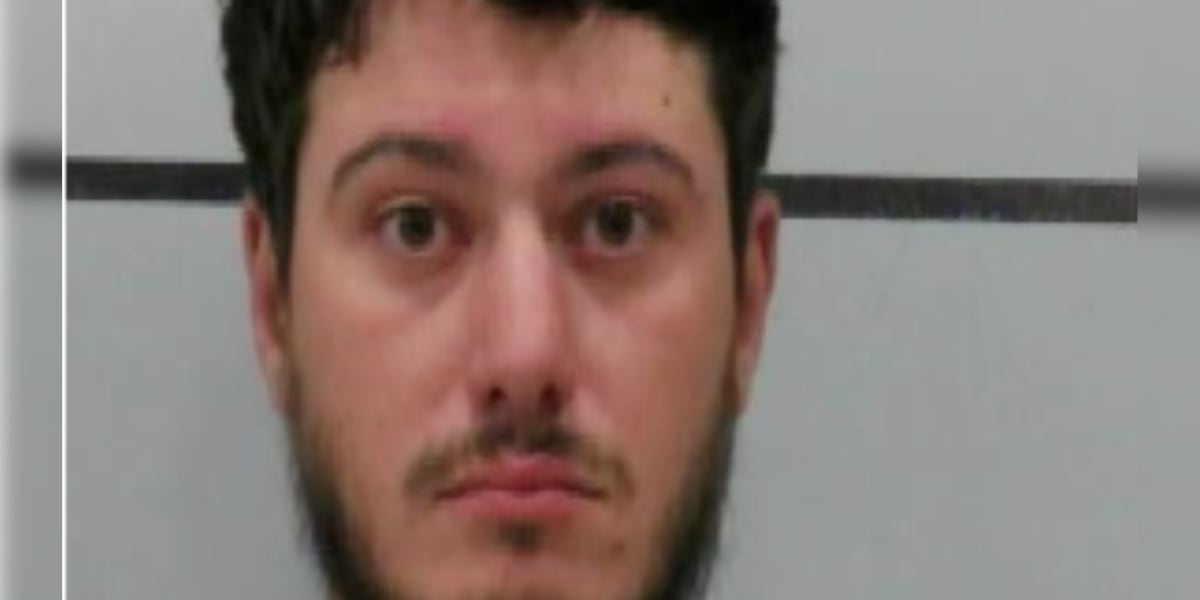 Man charged with intoxication assault after crash leaves one seriously injured