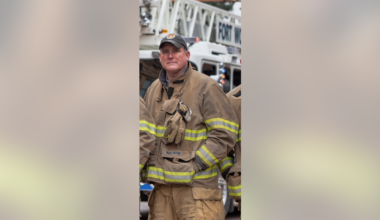 Fort Worth firefighter battling cancer searches for kidney donor to save his wife