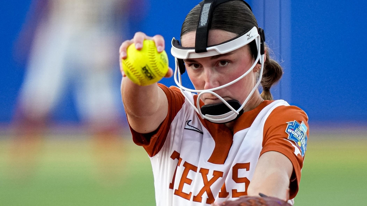 Texas rides Teagan Kavan, Katie Stewart to 7-3 win over Texas Tech to open WCWS title series
