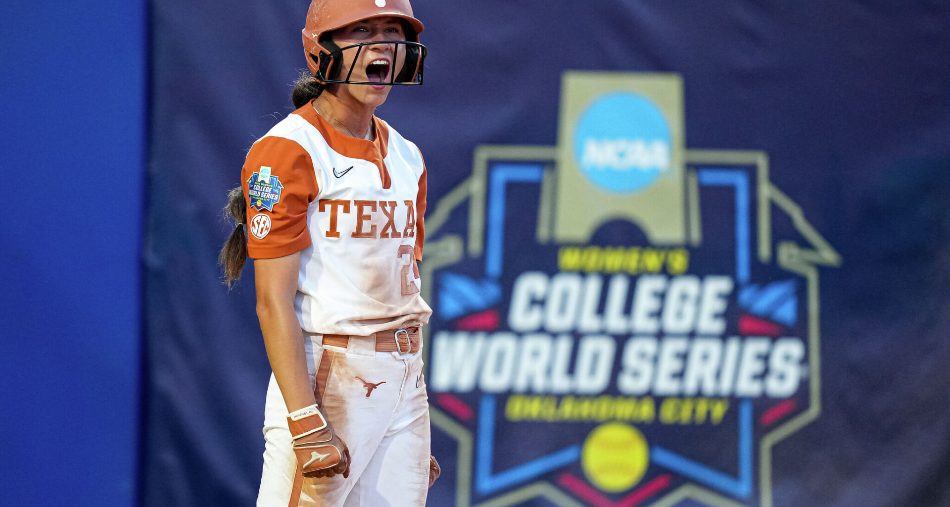 Texas softball vs Texas Tech score: Live updates, how to watch WCWS