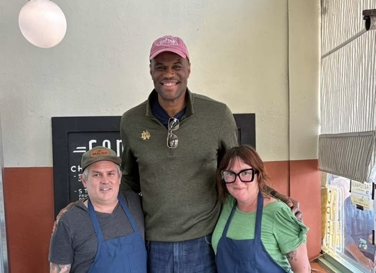Spurs legend David Robinson — also known as "The Admiral" — was spotted at Beacon Hill Market &amp; Deli in San Antonio on Sunday, November 9.