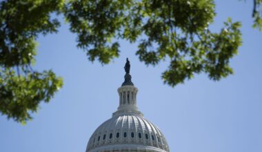 House passes bill to aid Ukraine and impose new sanctions on Russia