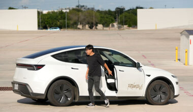 'Unsupervised' Robotaxi fleet from Tesla debuts in Austin