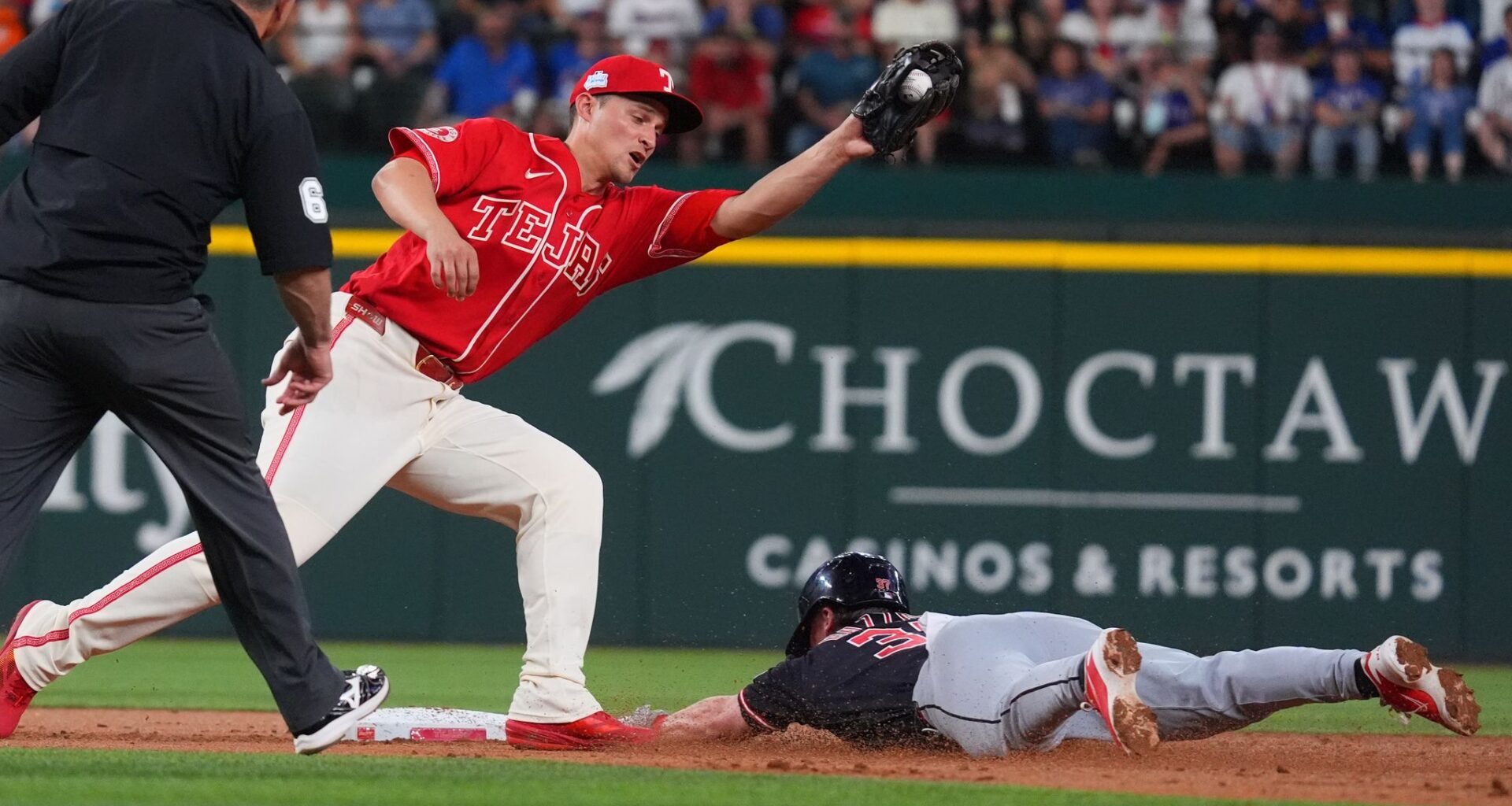 Corey Seager homers in his return and Higashioka also goes deep as Rangers win 3-2 over Guardians