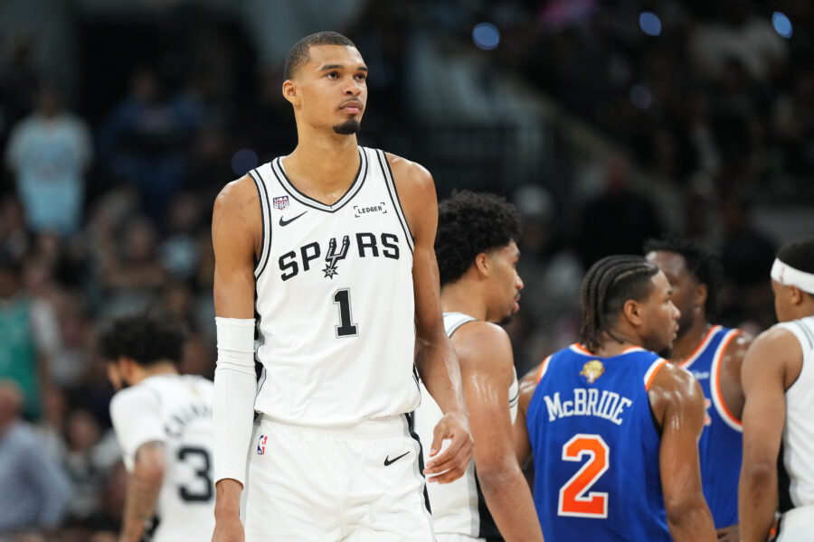 San Antonio Spurs Star Sends Clear Message to Victor Wembanyama After Game 2 Collapse