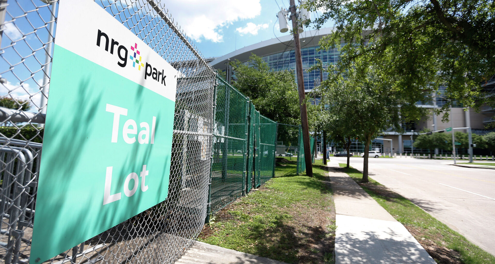 Parking at Houston Stadium for the World Cup? Plan for high prices