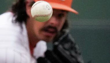Texas baseball vs Oregon: TV info for NCAA Tournament game Sunday