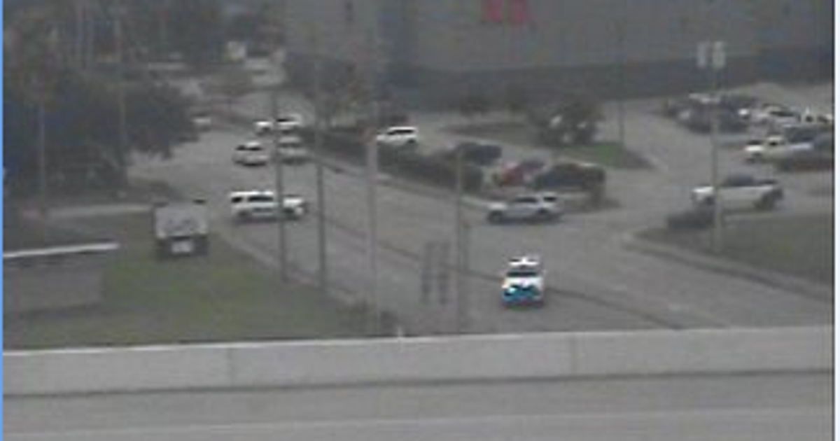 1 dead, 3 injured in Pasadena crash on Beltway 8 Service Road