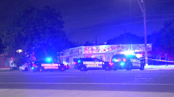 Man hospitalized in critical condition after shooting on West Side, SAPD says