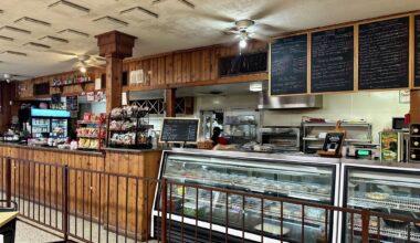 Houston restaurant sticks to same menu half a century later