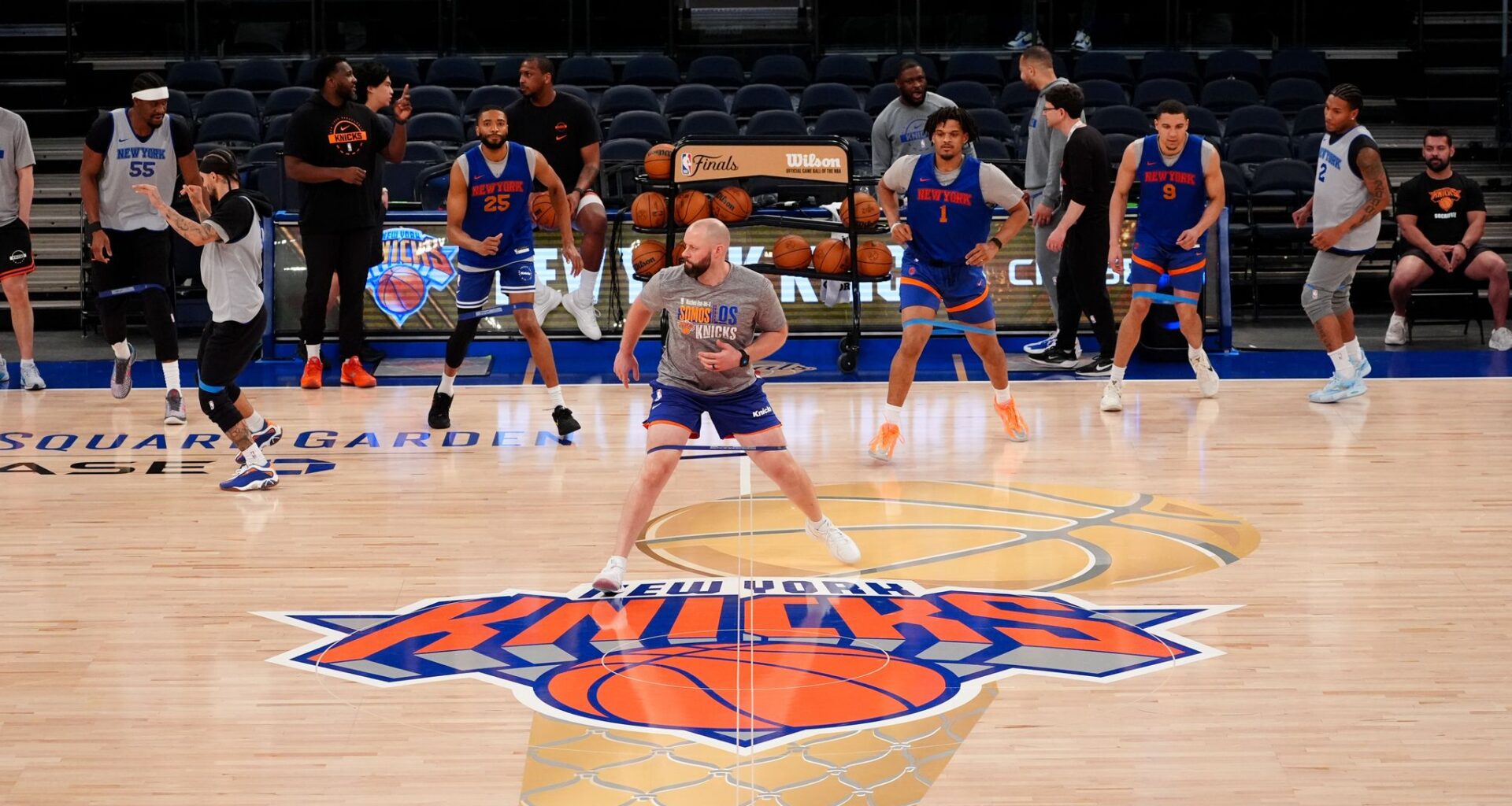Knicks say $1 million was the winning bid for 2 celebrity row seats for Game 3 of the NBA Finals