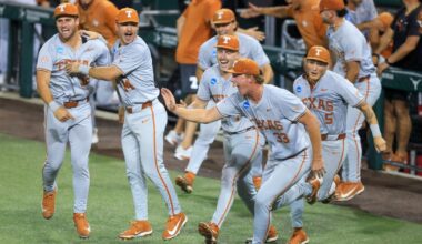 Men's College World Series: Texas Longhorns advance with win over Oregon