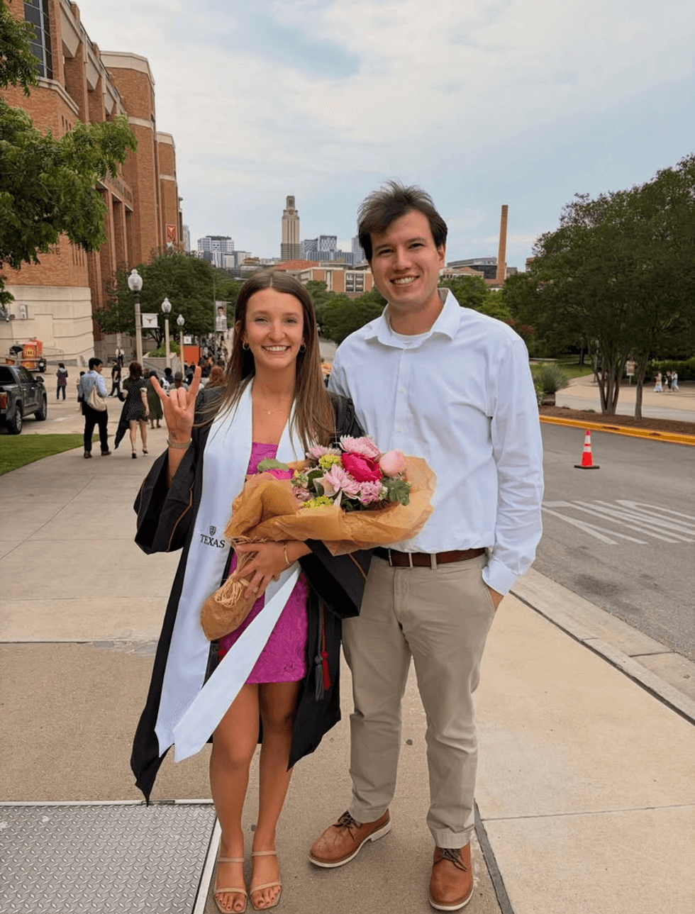 Stewart and Montoya graduate from UT.