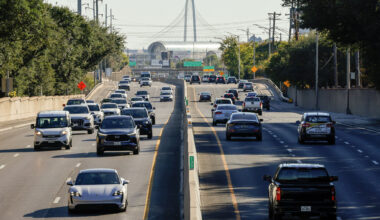 Traffic flows along the Dallas North Tollway near Lemmon Avenue, Wednesday, Nov. 20, 2024, in Dallas.