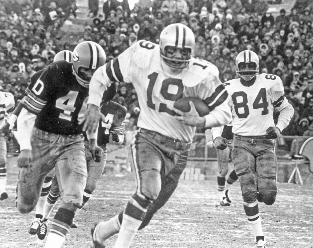 Former Cowboys WR Lance Rentzel, talented but troubled, dies at age 82