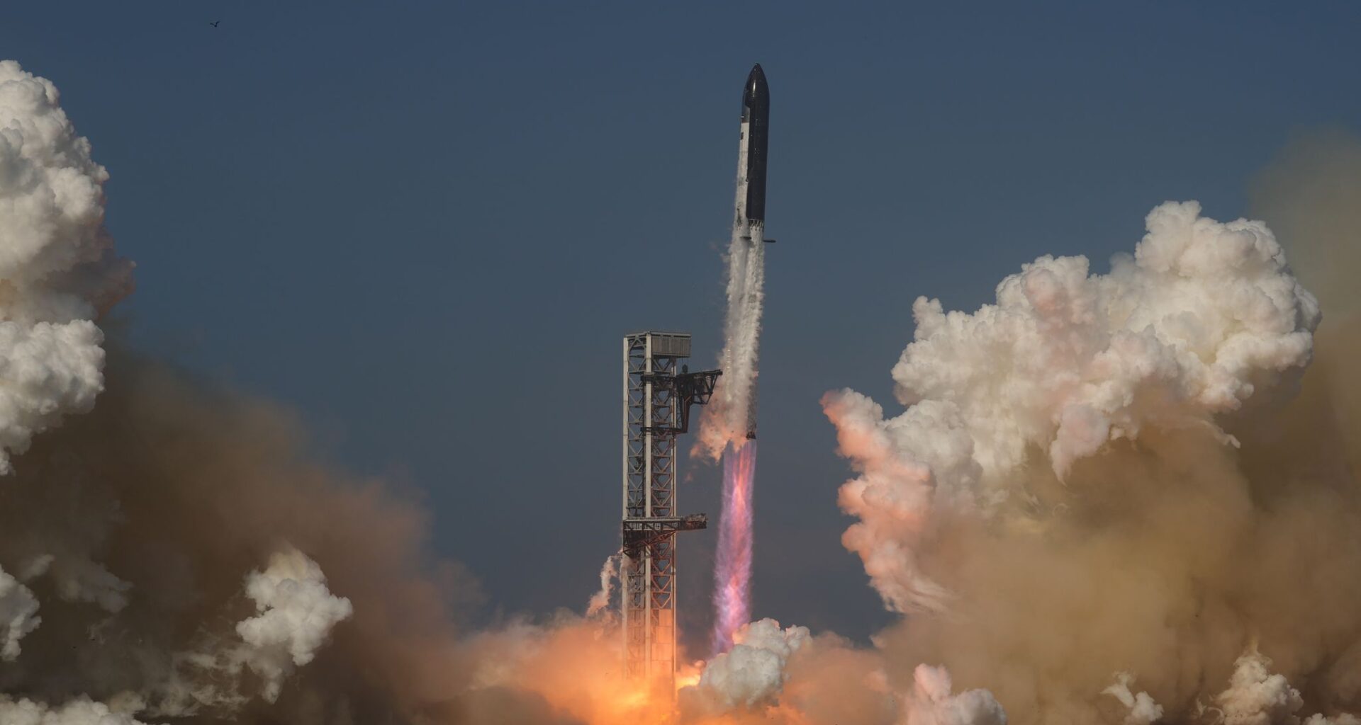 Lawsuit challenges Trump administration's land swap with SpaceX in Texas