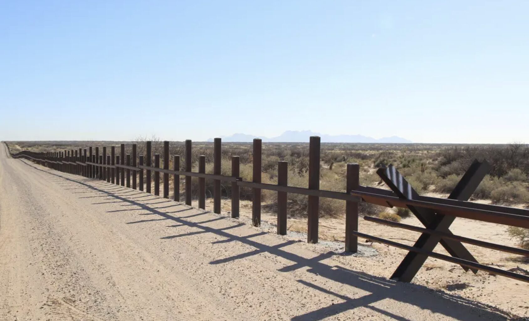 Plan for barriers in Texas' Big Bend National Park spurs uproar