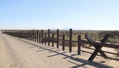 Plan for barriers in Texas' Big Bend National Park spurs uproar