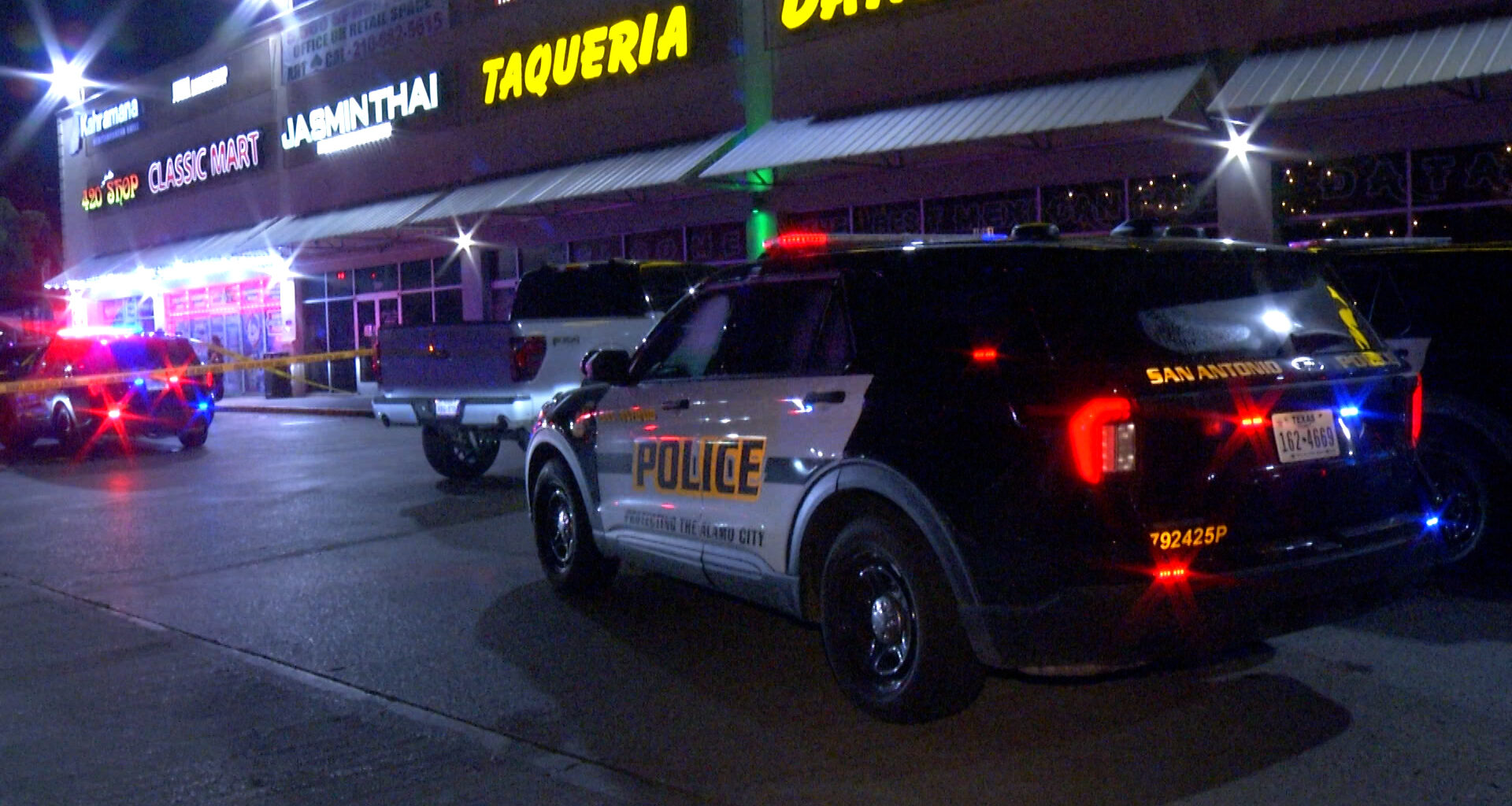 San Antonio shop had 100+ police calls before fatal stabbing