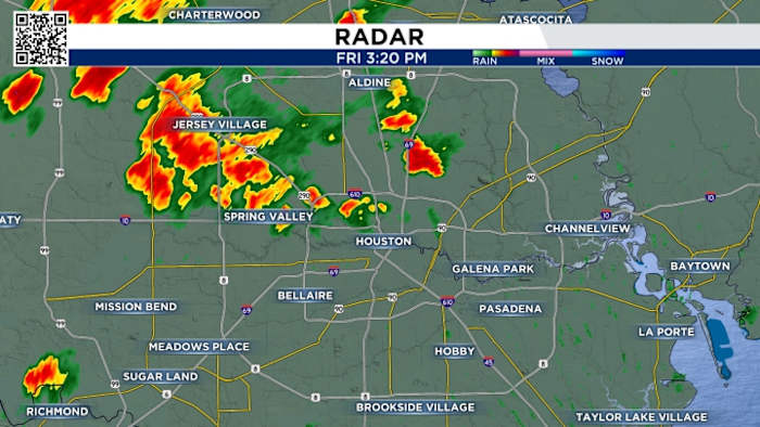 LIVE RADAR: Afternoon thunderstorms producing lightning, heavy rain across parts of Houston area