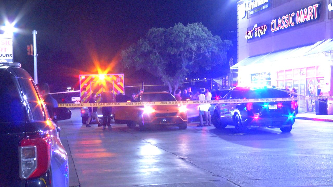 San Antonio police investigating deadly Texas store stabbing