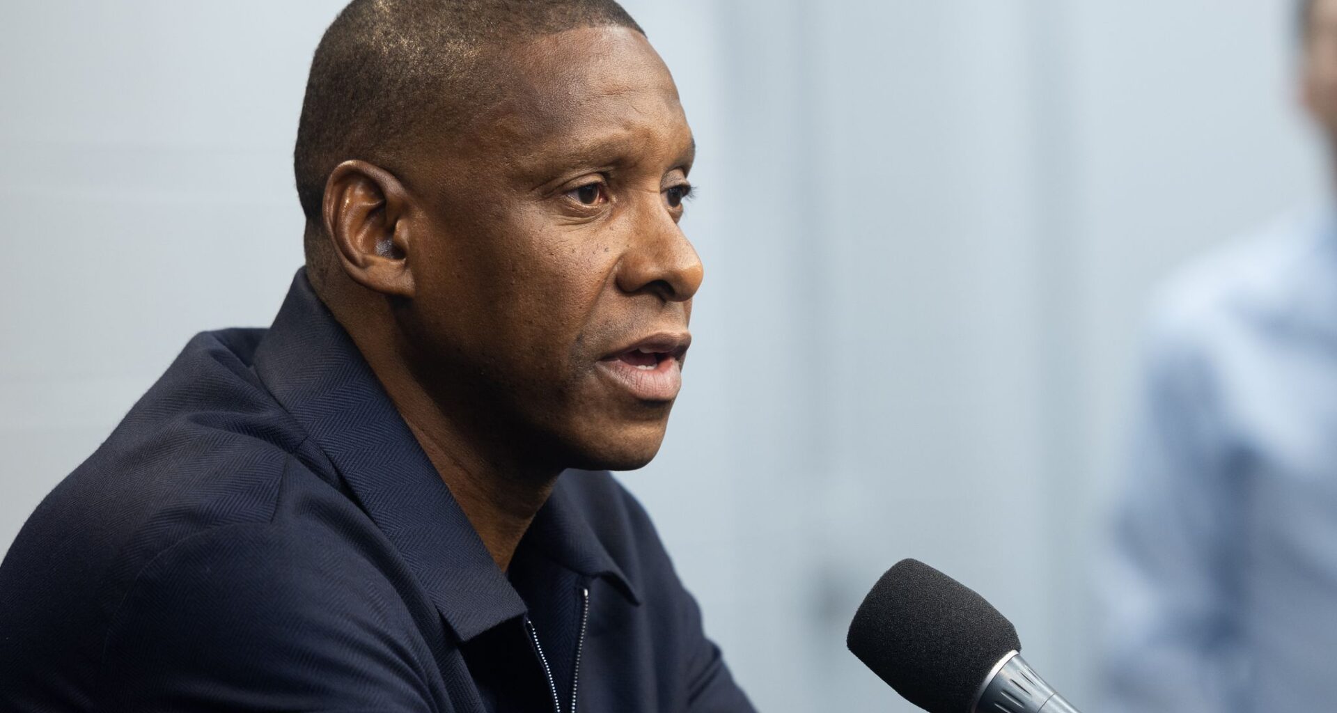 Mavericks open to trading No. 9 pick in NBA draft, report says