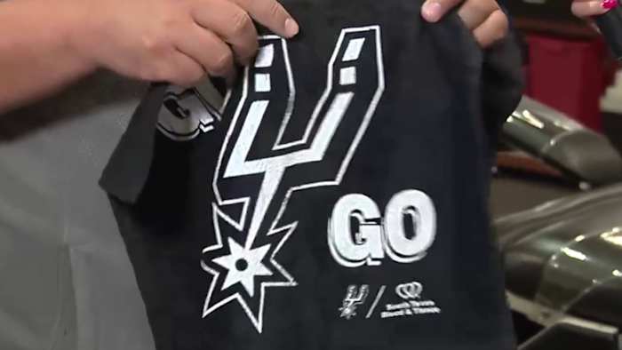 Spurs swag brings in blood donors at South Texas Blood & Tissue