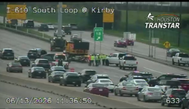 13 Alert Traffic: All EB lanes reopen on South Loop near Kirby after multi-car crash, according to Houston TranStar
